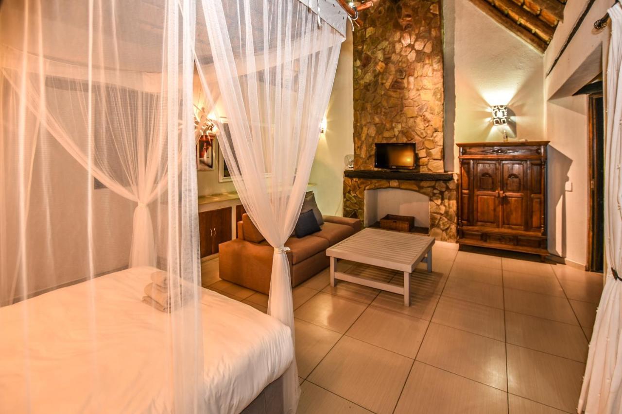 Leopard'S Lair Bush Lodge 侯斯普瑞特 外观 照片